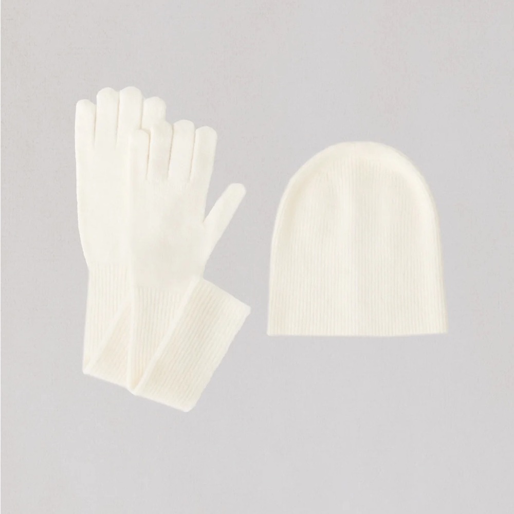 Soia & Kyo White Gloves and Beanie Set